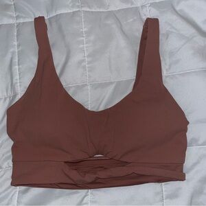 Lululemon Nulu Twist-Front Scoop-Neck Bra
Light Support